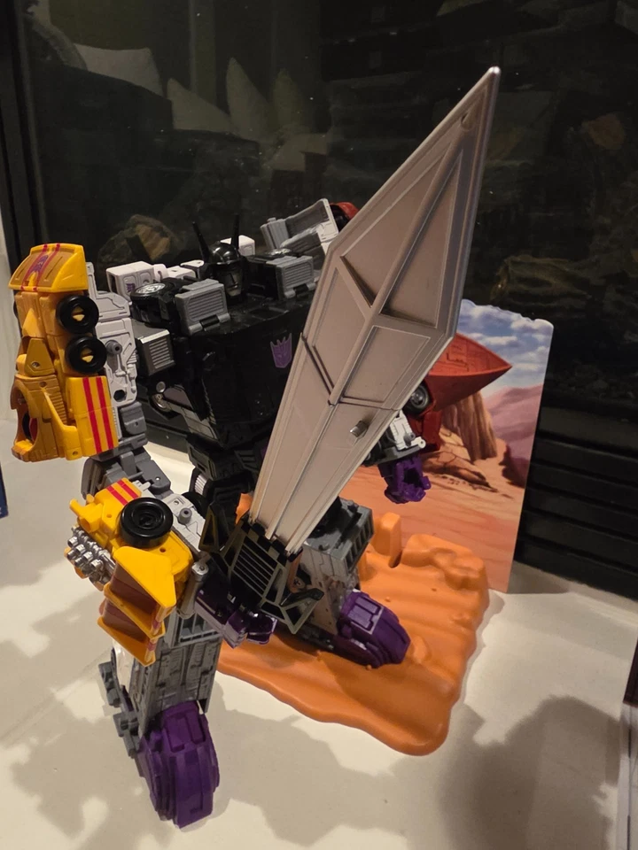 变形金刚 Legacy Menasor & DNK-38 升级套件安装大型剑手指 — 第 4/4 张图片