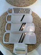 Japanese  Mandoline Slicer  Slicer, Grater, Julienne and Tsumami  Japan small
