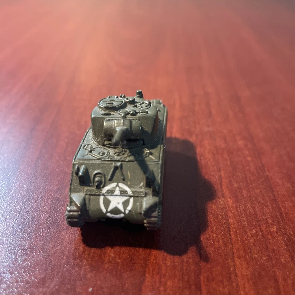 Micro Machines Military M4 Sherman Tank Galoob LGTI WWII - Image 2 of 4