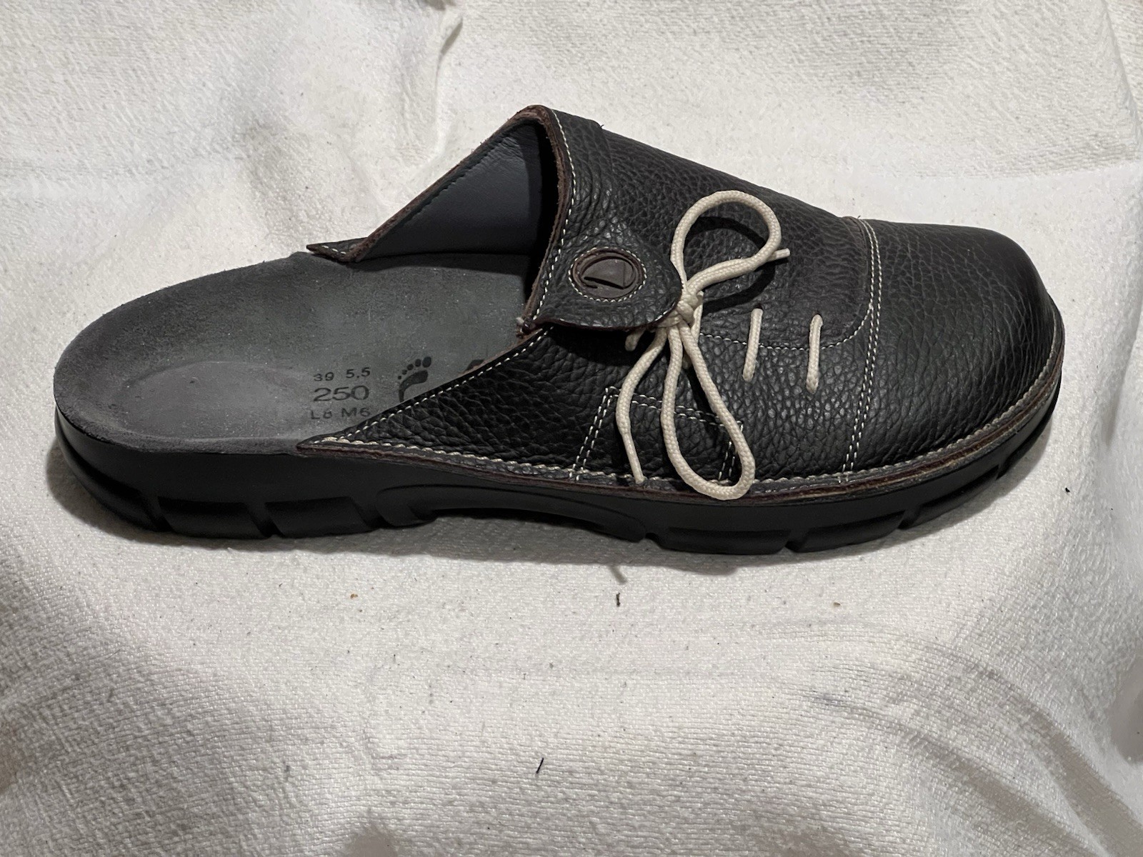 Birkenstock “Alpro” - brown with button over white laces image 3