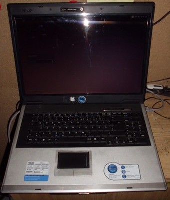 Asus X70S 17 Zoll  Funktionstüchtig