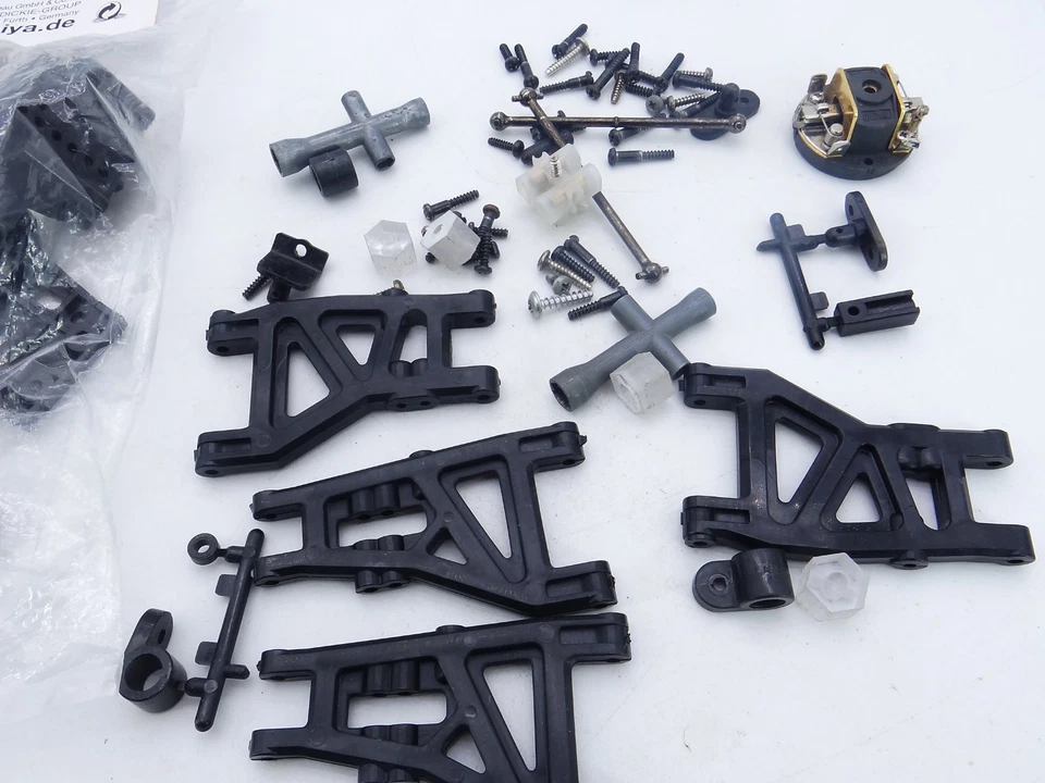 Mad Fighter Buggy Ferngesteuert 1/10 Vintage RC Tamiya OVP Chassis + Ersatzteile - Bild 3 von 4