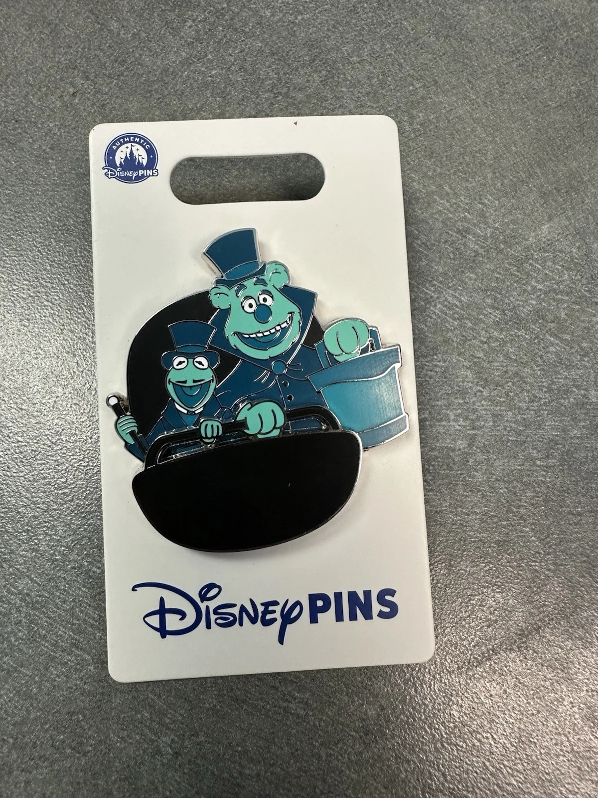 Disney Exclusive Haunted Mansion Hatbox & Hitchhiking Ghosts Pin Single