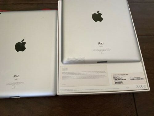Apple iPad 2nd Generation 16GB A1395, WiFi, 9.7in Silver, 2 Set! | eBay