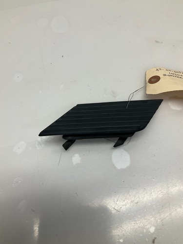1984 Goldwing 1200-Left Front Fairing Vent - Picture 2 of 14