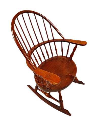 Mecedora de madera tamaño muñeca 14 pulgadas de American Heirloom Collection