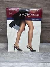 Hanes Silk Reflection Pantyhose 716 Control Top Reinforced Toe Size AB Jet Sheer