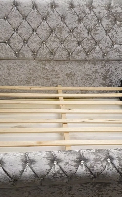 KINGSIZE BED CRUSHED VELVET+MATTERESS RRP£599 now @£350 - Image 4 of 4