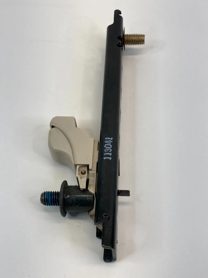 2003-2006 Ford Expedition Front Left Driver Side Seat Belt Height Adjuster OEM Foto 3 de 4