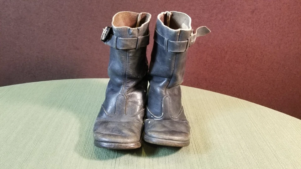 Botas de cuero negras antiguas de principios de 1800 de la era de la Guerra Civil para bebé niño pequeño Foto 2 de 4