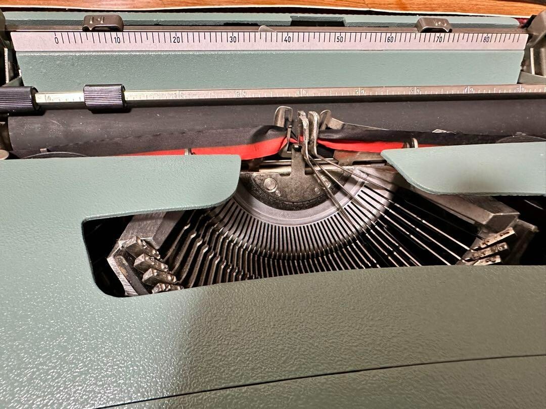 Gucci for Olivetti Lettera 32 Typewriter with Case OLD GUCCI