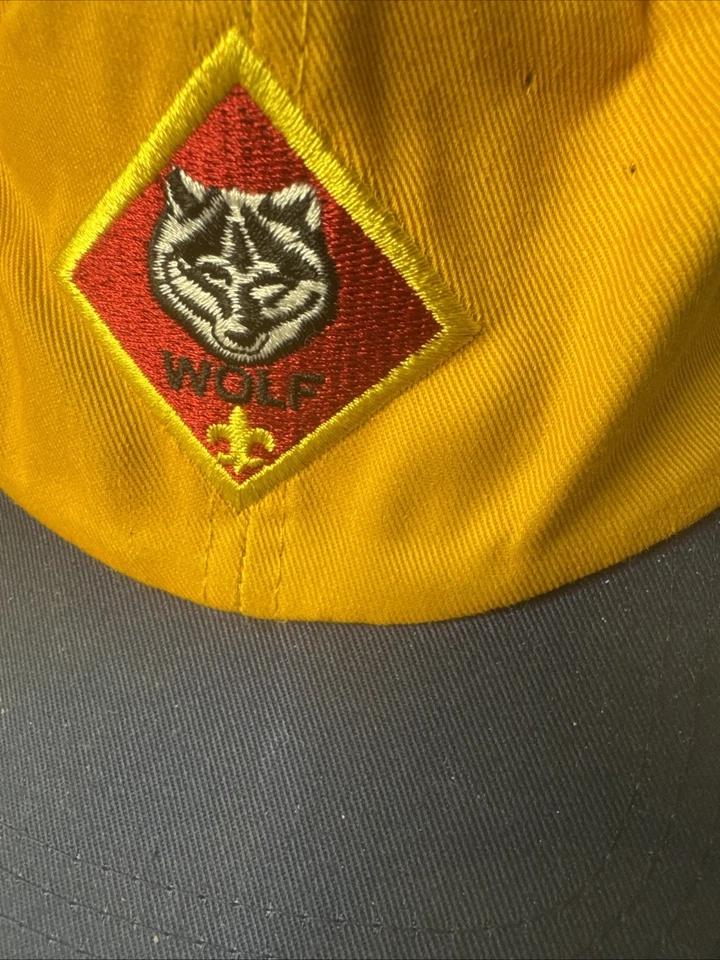 Cub Boy Scouts Wolf Badge Hat Cap Snapback Gold Blue Youth Medium / Large - Image 2 of 4