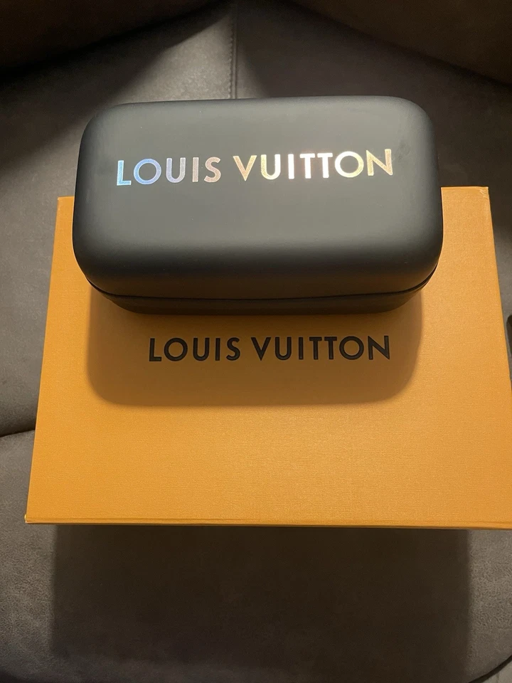 Louis Vuitton Snowboard Ski Mask Goggles Black Mirrored Silver with Case - Image 2 of 4
