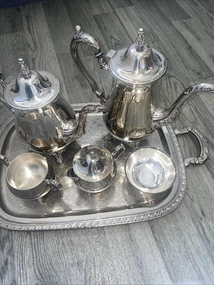 Hermoso juego y bandeja de servicio de café/té vintage Oneida LTD 6 piezas Foto 3 de 4