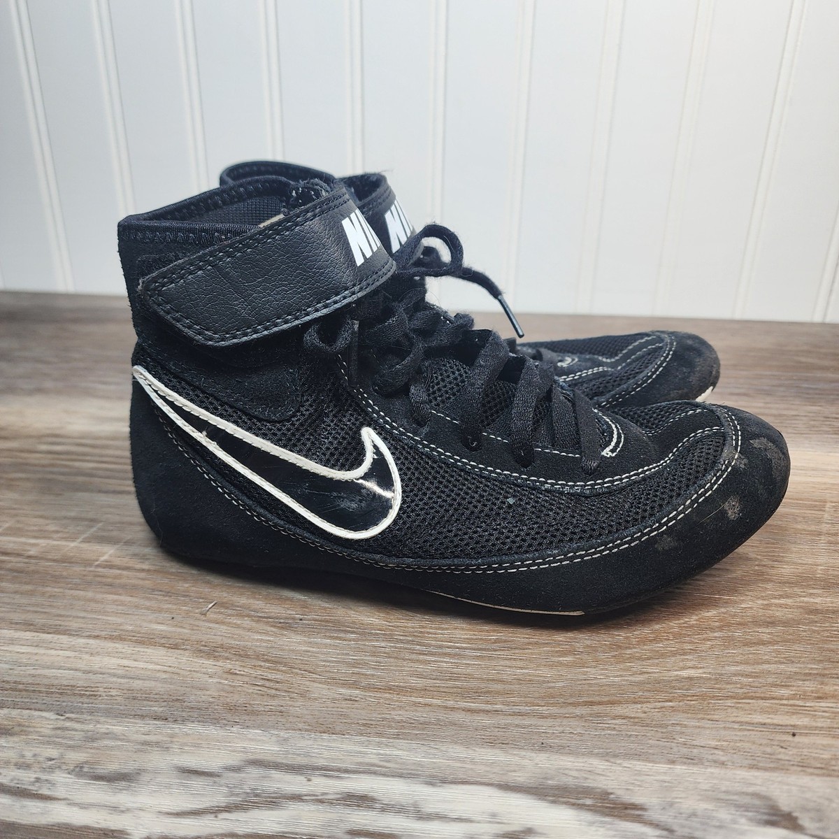 Nike Speedsweep VII Mens Wrestling Shoes Black White High Top 9.5 New Stock ? NIKE Speed Sweep7 wrestling shoes Size.27.5  main image 4