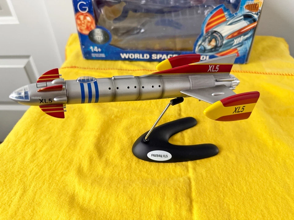 FIREBALL XL5 WORLD SPACE PATROL DIECAST METAL SPACE SHIP / BRAND NEW RARE! - Image 3 of 4