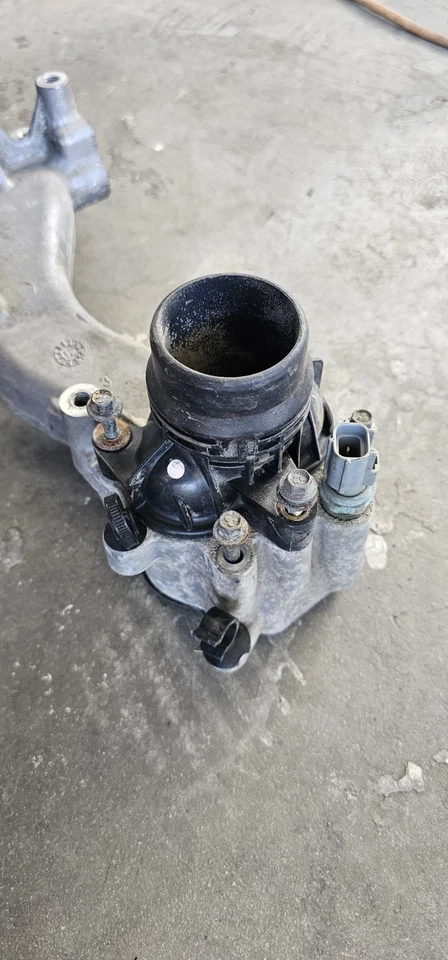 Ford F250 F350 2011-2016 6,7 L diésel termostato carcasa OEM BC3Q-8C368-AE Foto 3 de 4