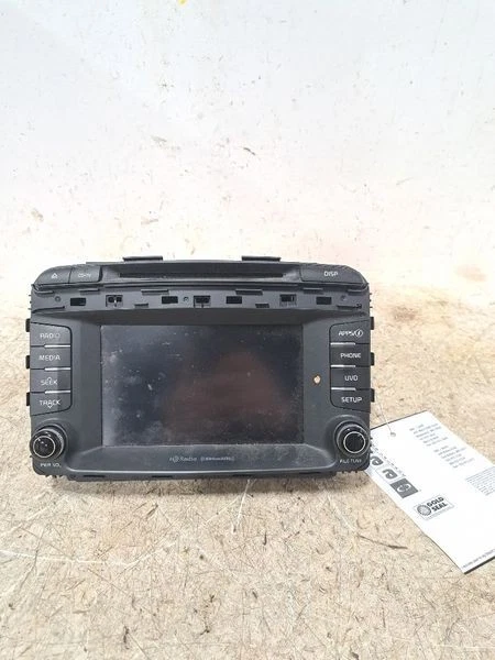 2016-2018 Kia Sorento AM-FM-CD-MP3 Player Radio Receiver w/o Navigation OEM - Image 4 of 4