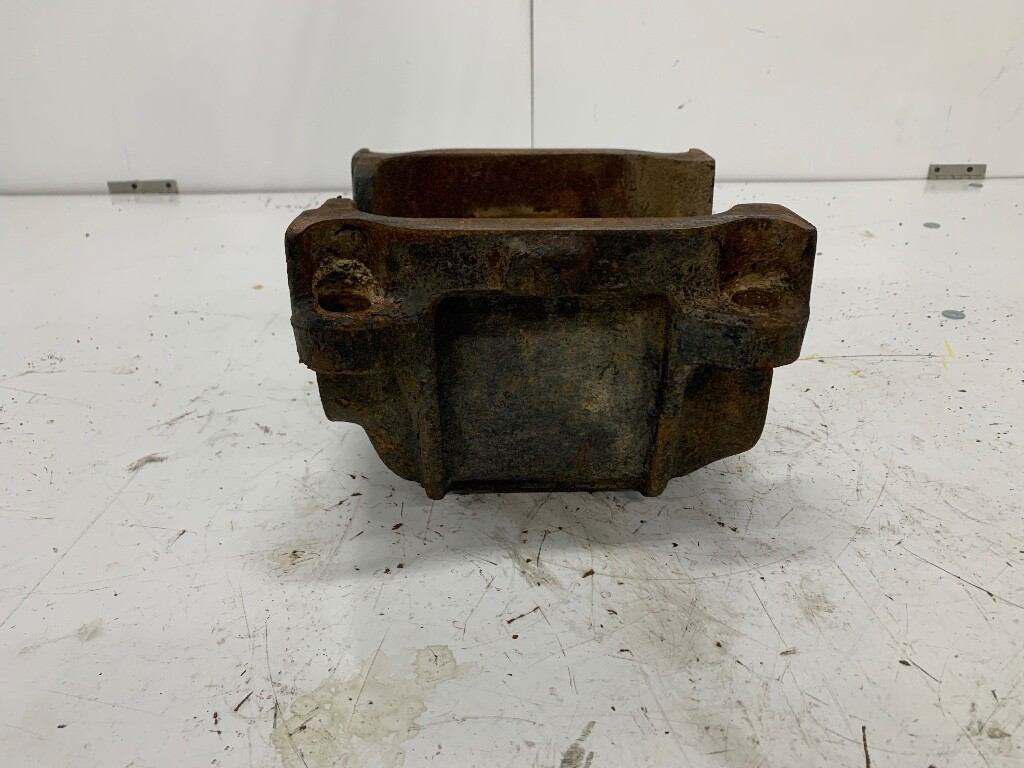 Mack Camelback Suspension Bracket 52QK418B-P5 | eBay