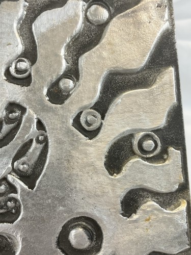 Bandeja de arte solar trivet de aluminio fundido Don Drumm peltre 8" x 8" - Imagen 4 de 9