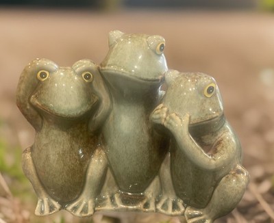 frog yard decor Vintage 2000 3 Frogs Posing See Speak Hear No Evil.