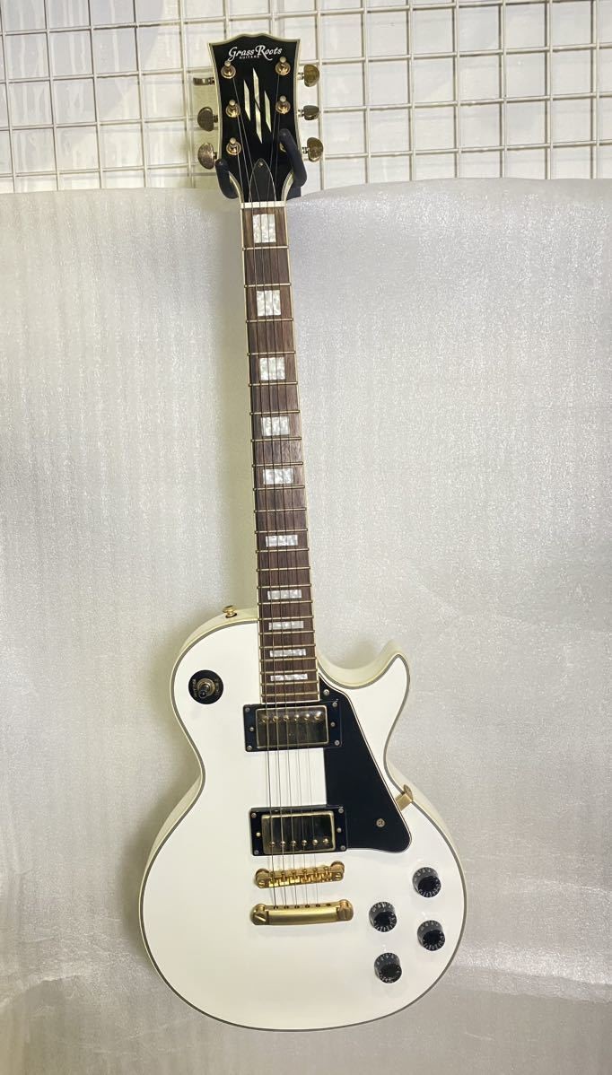 Grass Roots G-LP-60C Les Paul Electric Guitar White w/ Case Grass Roots G-LP-60C Les Paul Electric Guitar White w/ Case