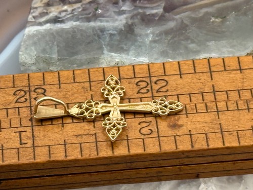 14k Yellow Gold Filigree Religious Cross Pendant 1.25”x.75"--B137.25 - Picture 5 of 8