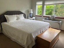 THE COMPANY STORE OFF WHITE MATELASSE QUEEN BEDSPREAD &(PAIR)STANDARD SHAMS #422