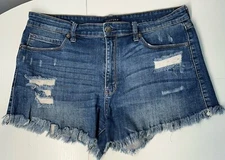 Just USA Medium Wash Mid Rise Cut Off Denim Shorts Women's Size M 33x3.5"