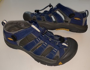 outdoor waterproof sandals
