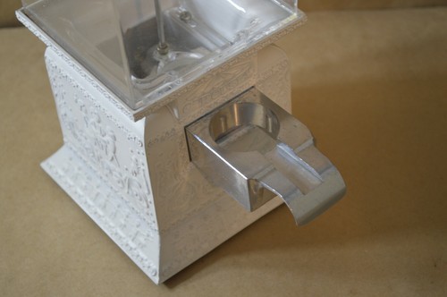Carousel Industries Peanut Candy Dispenser Children #2168 - Picture 3 of 9