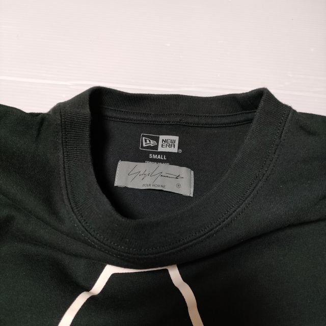 yohji yamamoto pour homme × NEW ERA Tシャツ Yohji Yamamoto POUR HOMME/NEW ERA Print T-shirt Tops black 4