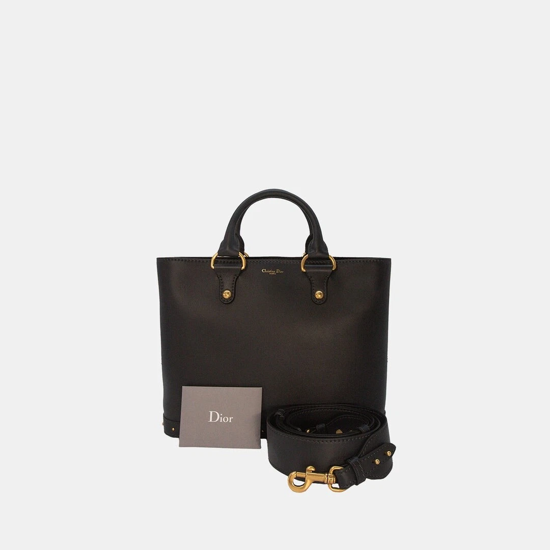 Sac fourre tout Dior noir Dior Avenue cuir clouté doré