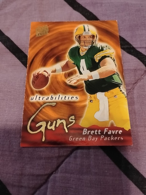 1995 Fleer Ultra - Ultrabilities Brett Favre #9