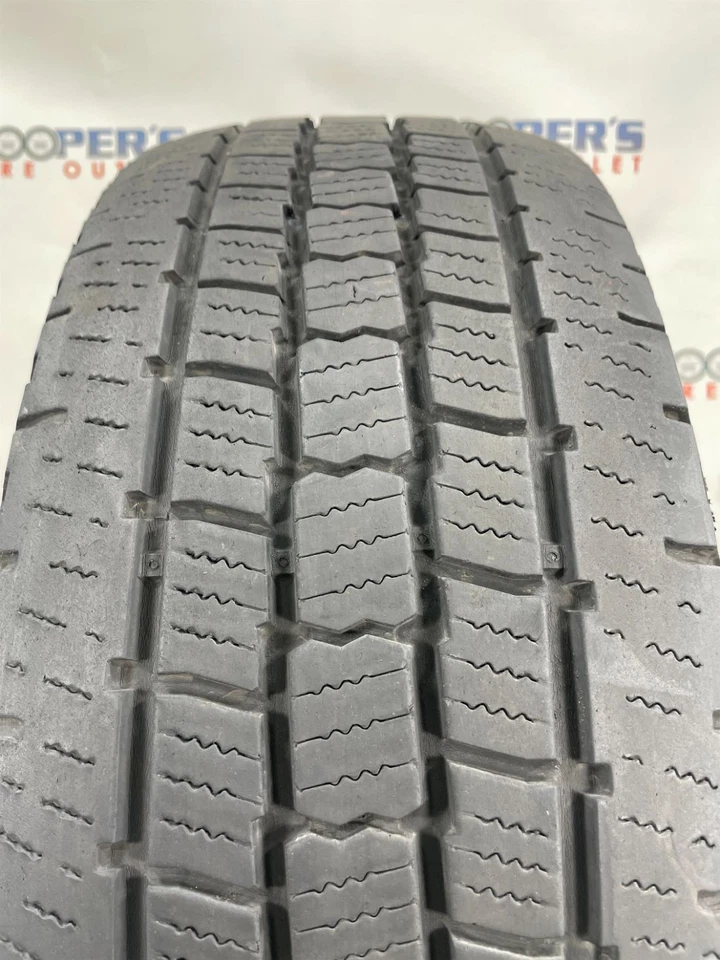 1X Cooper Discoverer HT3 235/65R16C 121/119 R Quality Used Tires 7/32 - Image 3 of 4