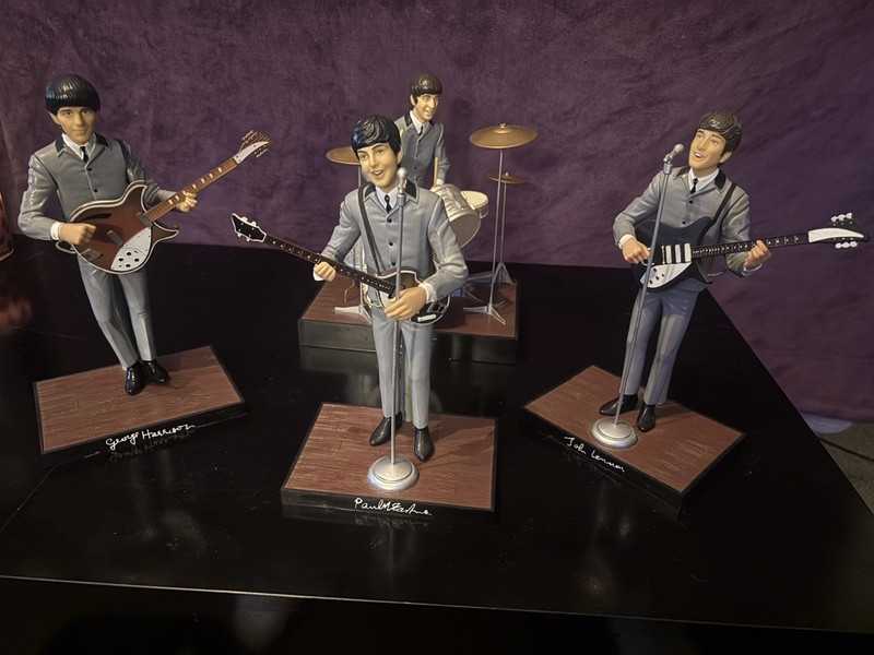 The Beatles Vintage 1991 Figurines Apple Corps Hamilton Gifts