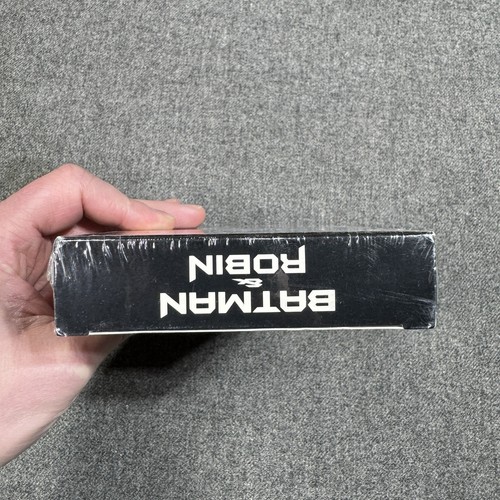 Batman and Robin VHS 1997 New Sealed Watermarks Arnold Schwarzenegger Clooney - Imagen 3 de 6