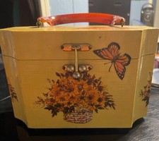 vintage wooden purse with handle. MAKE AN OFFER