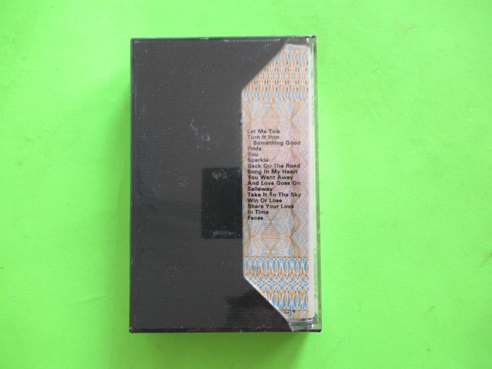 SEALED / EARTH WIND & FIRE FACES CASSETTE TAPE - Image 2 of 2