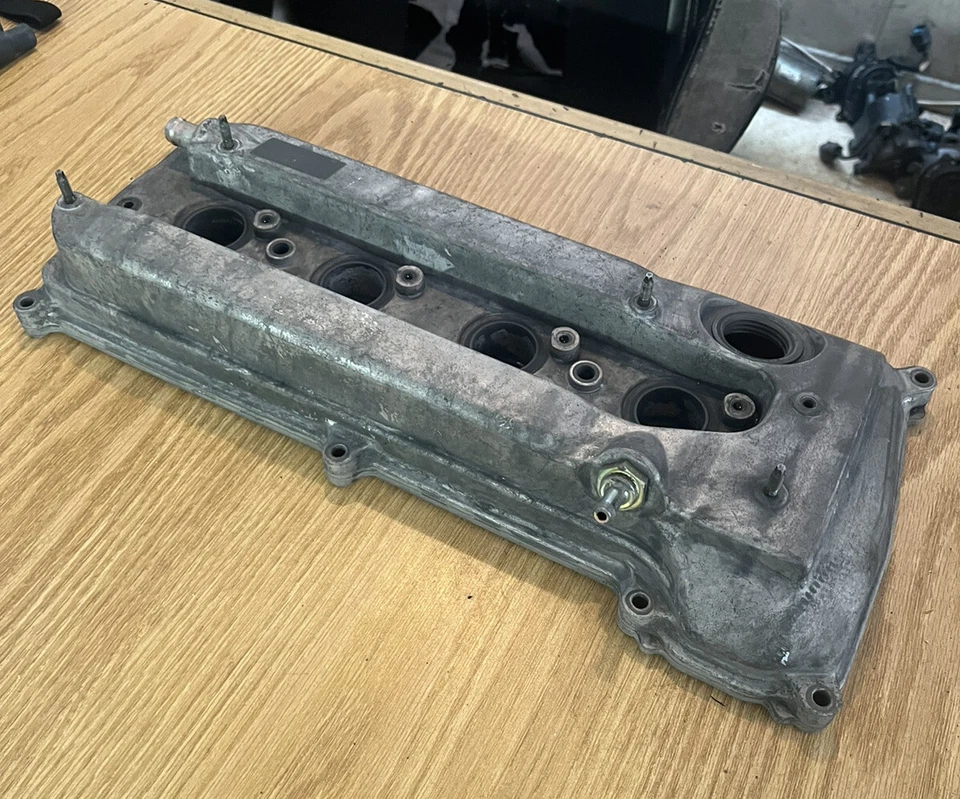 Cubierta de válvula Scion tC 2005 2006 2007 2008 2009 2010 2AZFE 2AZ Toyota Camry OEM Foto 3 de 4