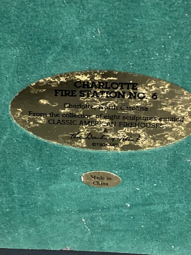DANBURY MINT CLASSIC AMERICAN FIREHOUSES - CHARLOTTE FIRE STATION NO. 6 - Picture 3 of 7
