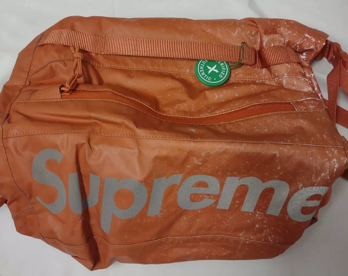  Supreme Men's Bags