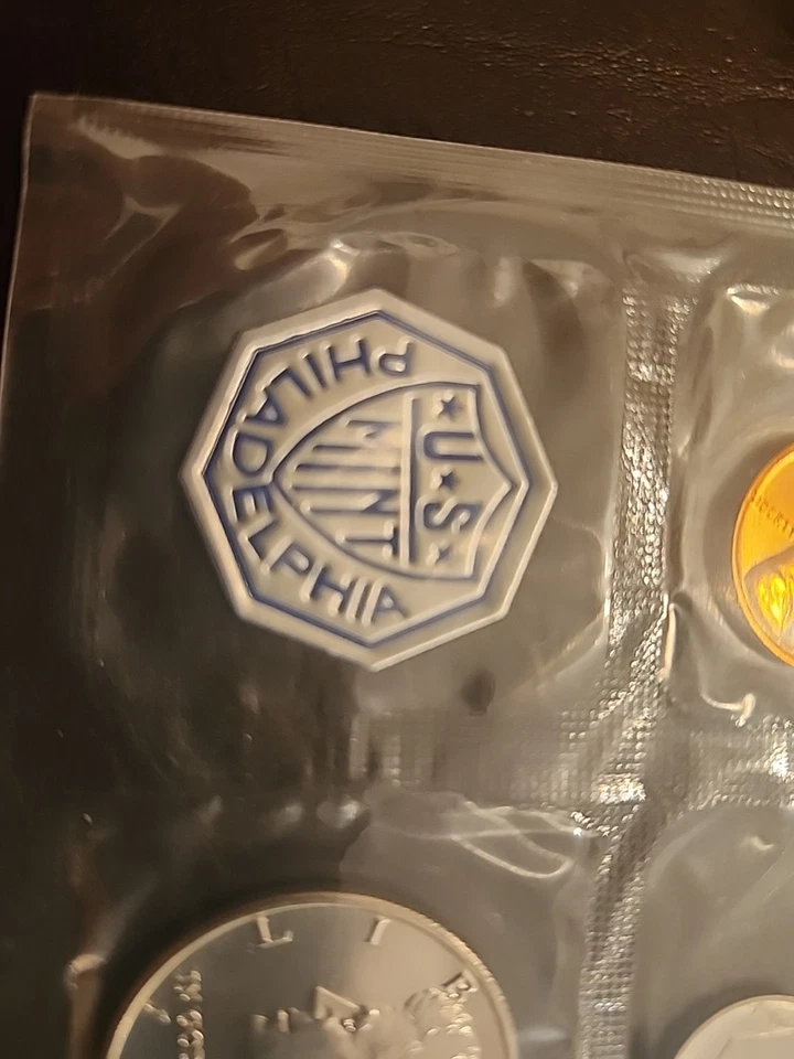 1964 U.S Mint Philadelphia United States 5 Coin Set Excellent Condition R767 - Image 2 of 4