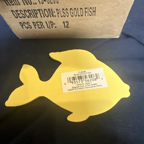 Goldfish Wood Cut Finished Painted Yellow Orange 24 pcs New - Picture 2 of 4