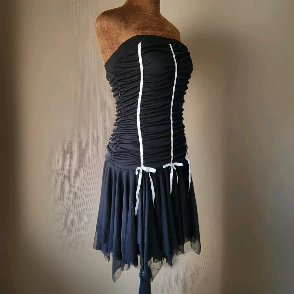 Vestido vintage Y2K IZ Byer lazos cintura caída tubo elástico caprichoso  Foto 2 de 4