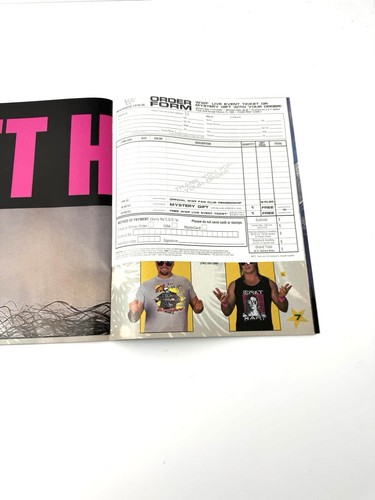 WWE WWF WRESTLING SPOT LIGHT MAGAZINE ISSUE 18 POSTER INCLUDED BRET HART - Picture 4 of 7
