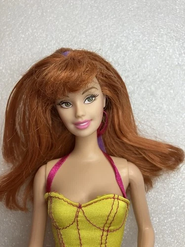 Barbie As Daphne in Scooby-Doo! Doll 2002 Mattel 55887 Redressed Read No Dog
