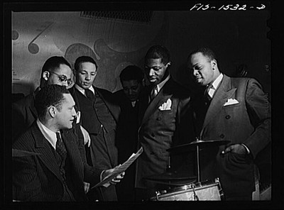 ''Red'' Sounders i.e. Saunders and some of the men in his band getting