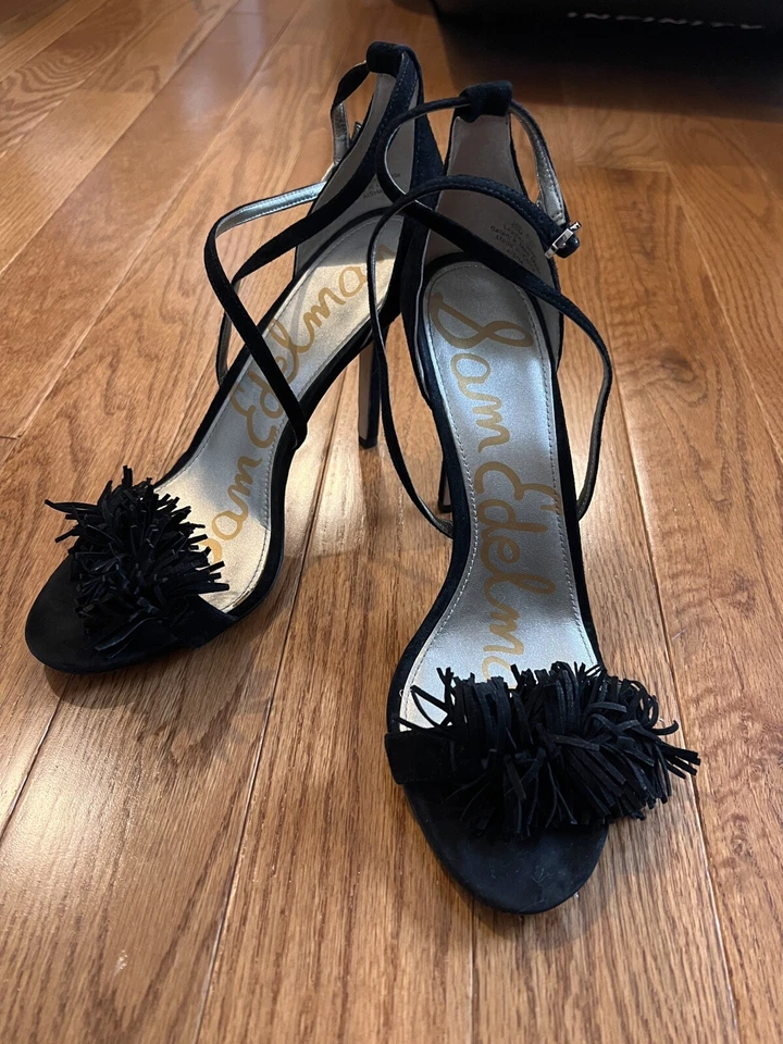 Sandalia de mujer SAM EDELMAN negra con flecos 'Aisha' tacón de cuero talla 10M Foto 2 de 4