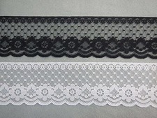 Flat Lace Assorted - Black x 2.5mts  White x 2.5mts